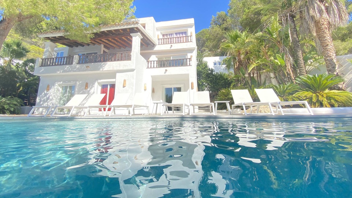 Sant Joan de Labritja Villa | 7 bedrooms, 8 bath, Can Blanc, Luxury Villa Private Pool And Best Sea Views