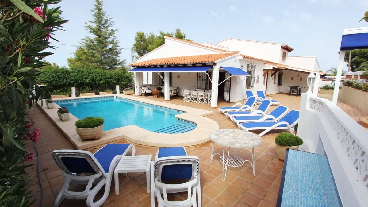Pinar del Advocat Villa | 7 Beds, 6 Bath, Summer Kitchen, Spacious, Comfortable, Sea-View, Close to Beach