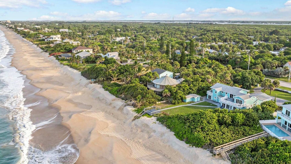 Floridana Beach House | 7 BR/7.5 BA Oceanfront with Private Beach Access