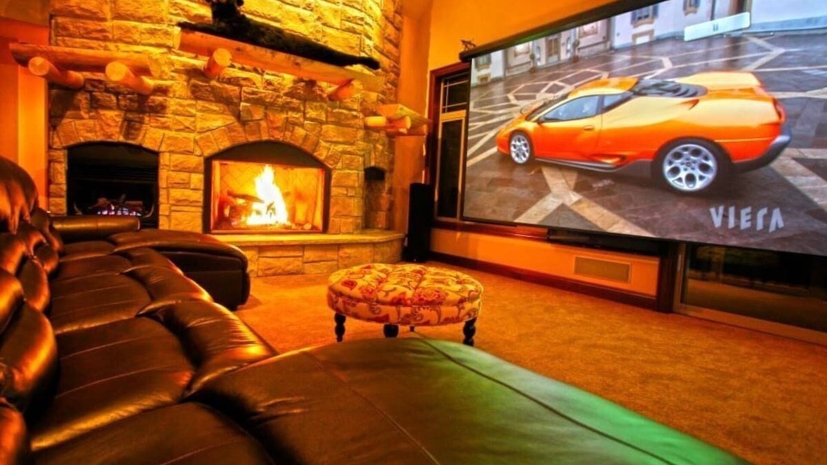 Timberline House | 7 BR Ski-In/Out, 4D Gaming Theater, Hot Tub, 2 Theaters, Sauna, & Mountain Views