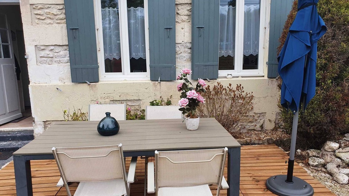 Saint-Sulpice-de-Royan House | 7 km from the beaches of Royan, house with garden equipped BQQ Parasole transat