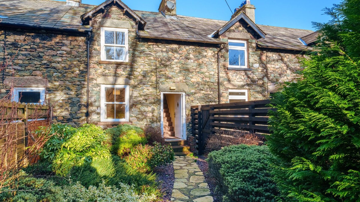 Glenridding House | 7 Low Glenridding - With off-street parking
