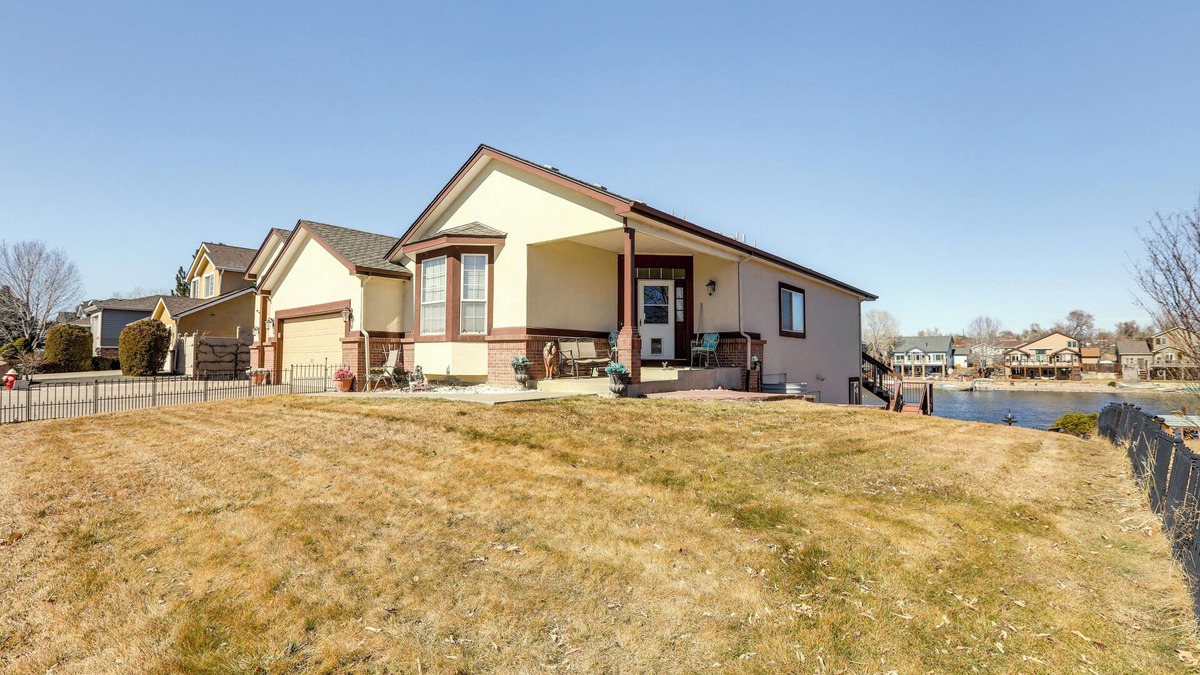 Berkley Apartment | 7 Mi to Dtwn Denver: Lakefront Gem w/Dock!