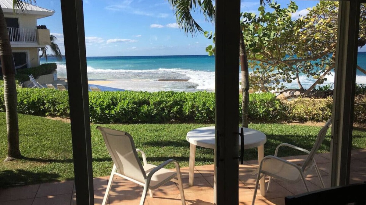 Seven Mile Beach Condo | 7 Mile Beach Front Cayman Condo