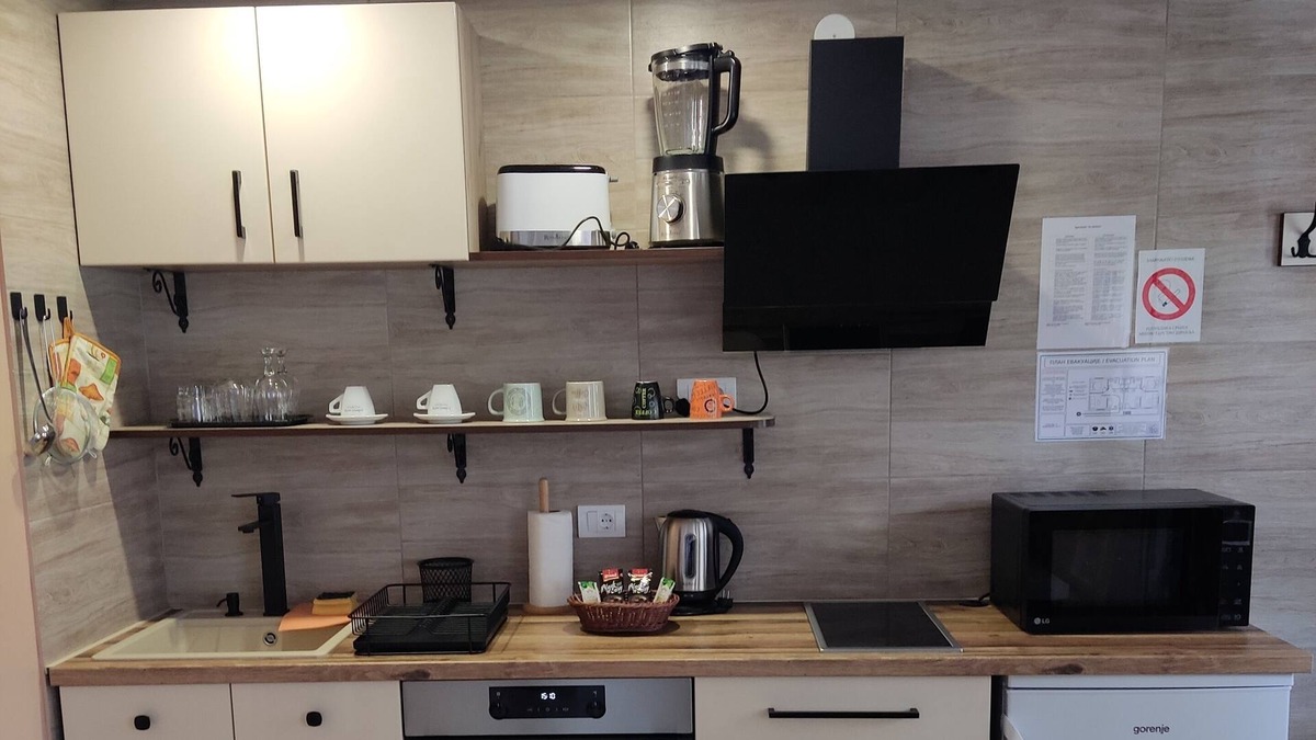 Petrovaradin Apartment | 7 min to Petrovaradin fortress & city center, optical internet & tv, nice & cozy