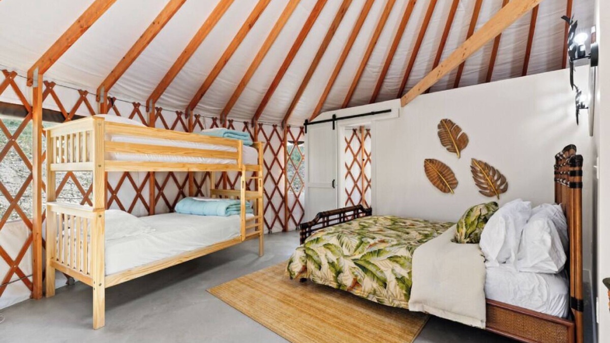 Lava Hot Springs Apartment | 7 mins from Lava Hot Springs-Polynesia Themed Yurt