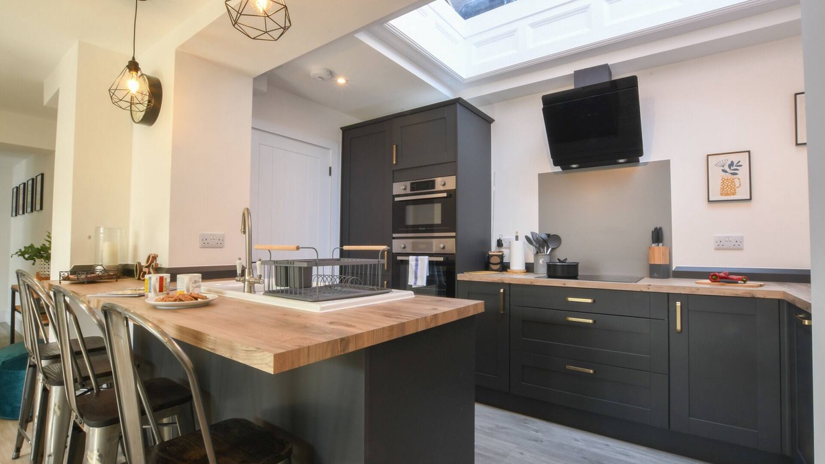 Leiston Cottage | 7 OLD GRAMMAR SCHOOL, LEISTON, pet friendly, with a garden in Leiston