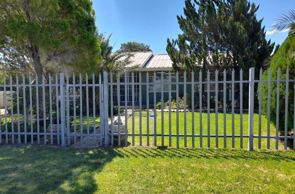 Beaufort West Apartment | 7 On Strauss