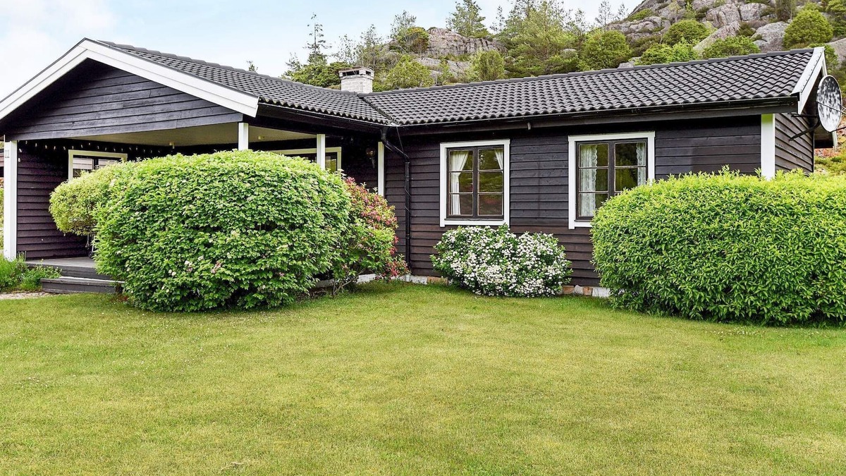 Bovallstrand House | 7 person holiday home in Bovallstrand