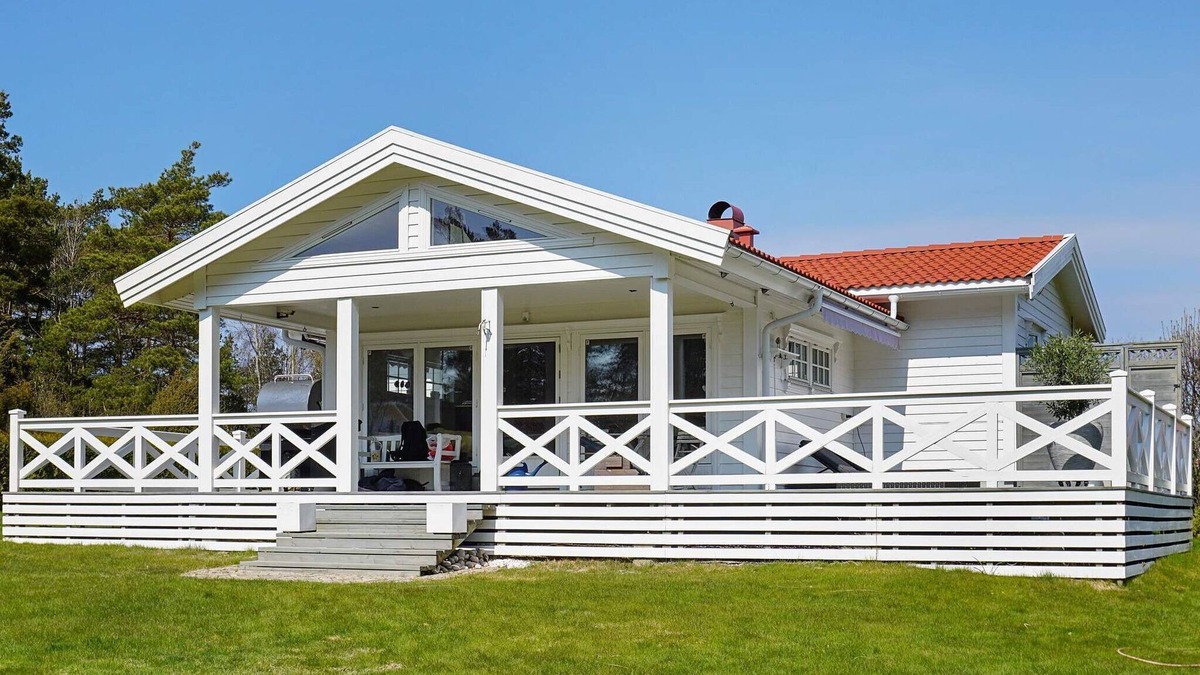 Kampersvik House | 7 person holiday home in Fjällbacka