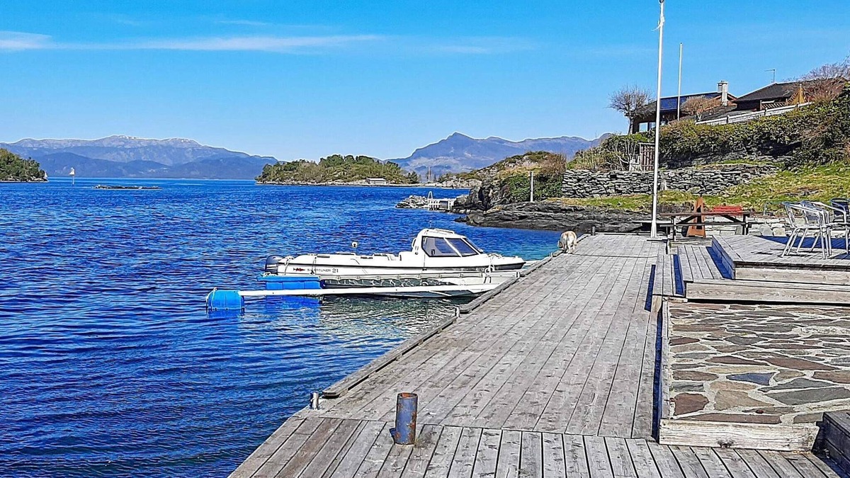 Sjernarøy Apartment | 7 person holiday home in Sjernarøy