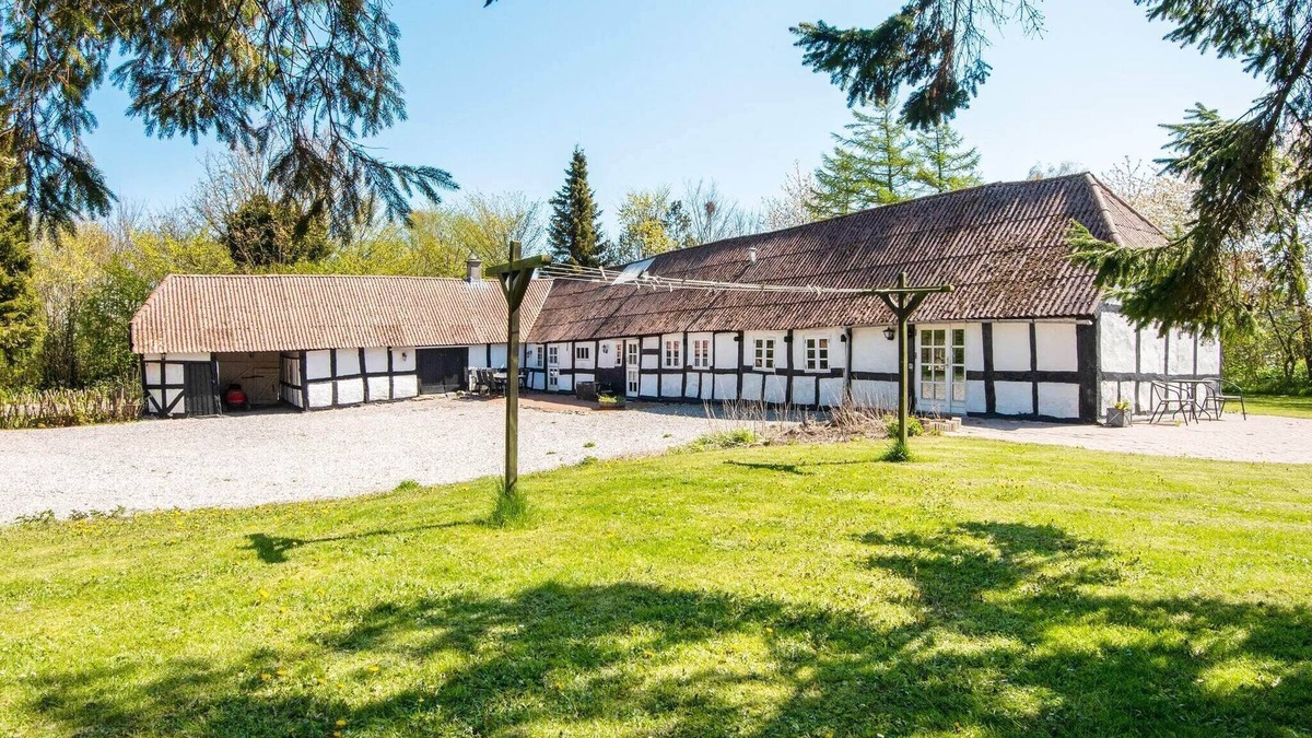 Grenaa House | 7 person holiday home in Grenaa
