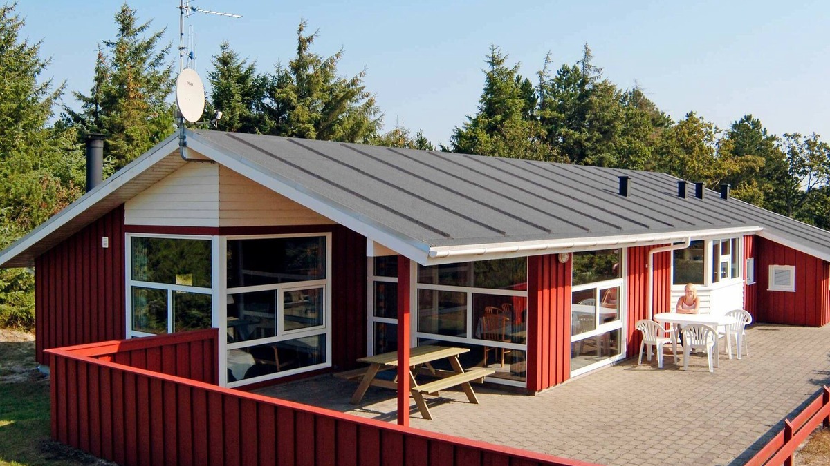 Henne House | 7 person holiday home in Henne-By Traum