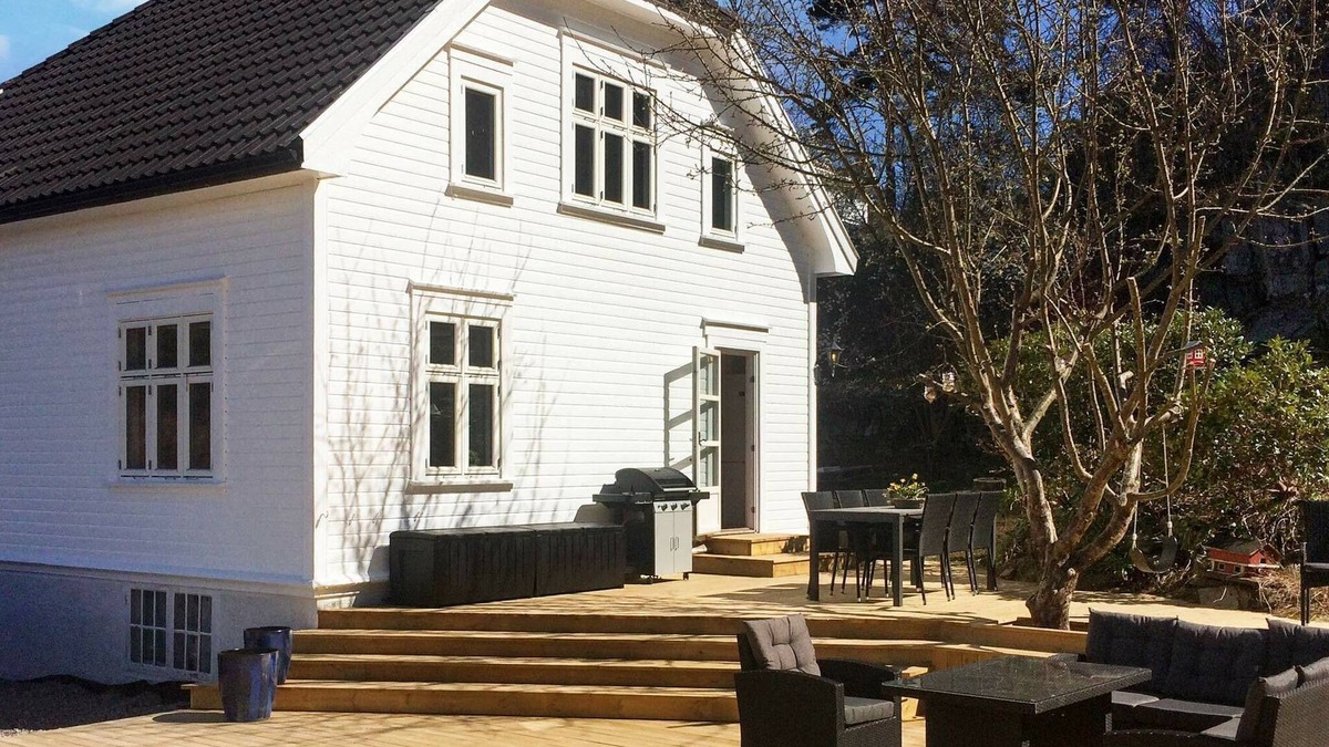 Hovag House | 7 person holiday home in Høvåg