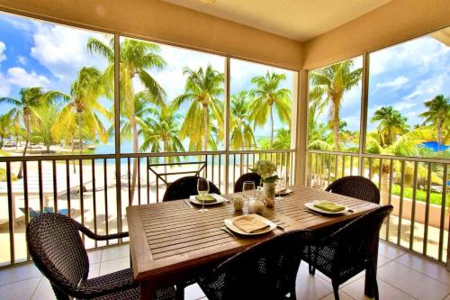 Rum Point House | 7 Up Condo at Kaibo Kai