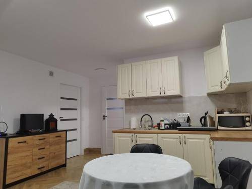 Lublin Apartment | 70 m² Apartment ∙ 2 bedrooms ∙ 6 guests