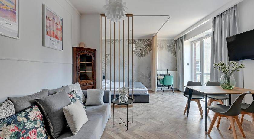 Gdansk City Center Apartment | 70 m² Apartment ∙ 2 bedrooms ∙ 127 guests