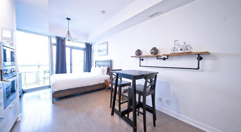 Toronto Entertainment District Apartment | 70 m² Apartment ∙ 2 bedrooms ∙ 6 guests