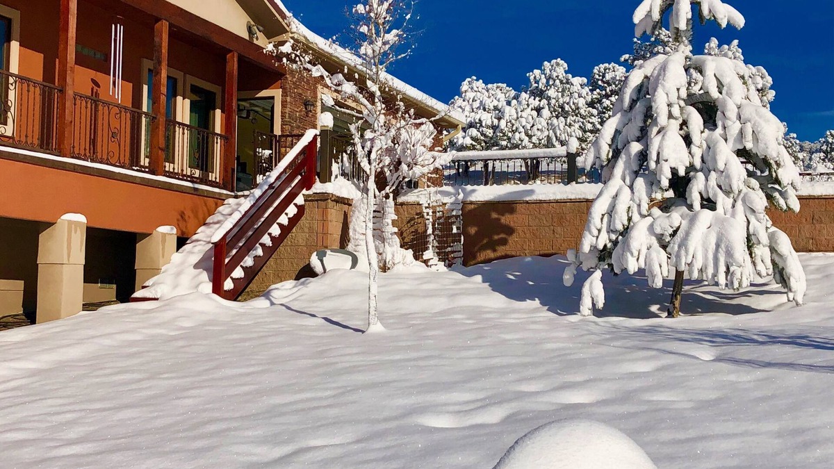Ruidoso Cabin | 700ft downstairs living quarters.Full equipped kitchen 1bedroom and bathroom