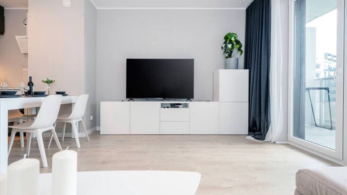 Baluty Apartment | 72m2 Manufaktura Prestige Suite with Parking by Rentujemy