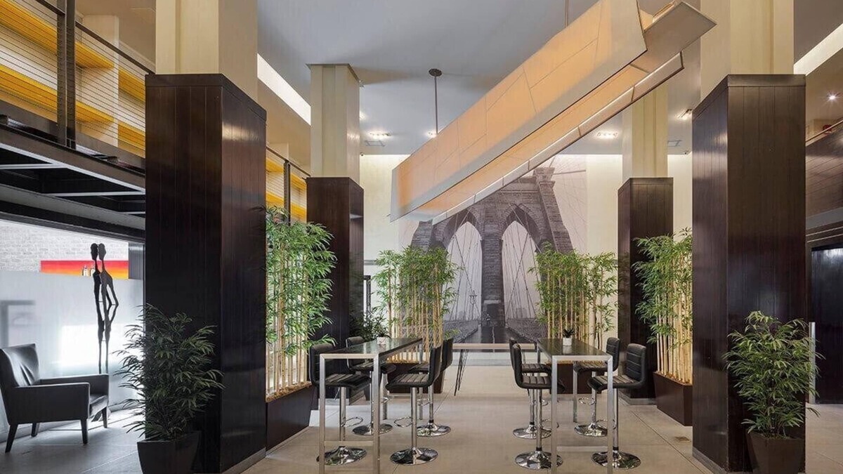 Lincoln Square Apartment | 73-710 New Studio Prime UWS Doorman Gym C Park