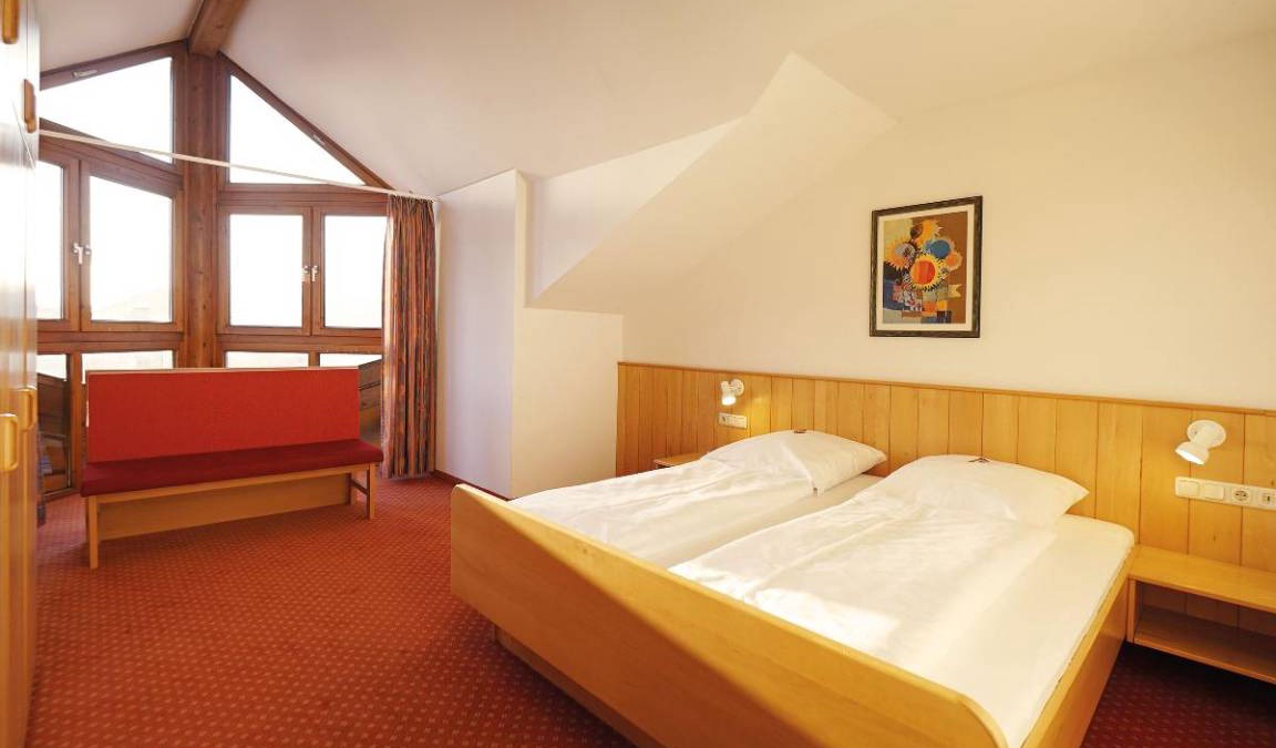 Bad Fuessing Apartment | 73 m² Apartment ∙ 2 bedrooms ∙ 5 guests
