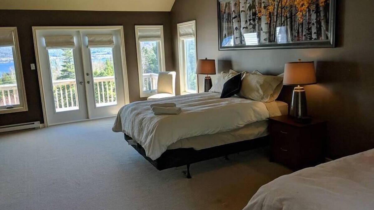 Little Rapids Ski Chalet | 73 Mountain View - Humber Valley Resort