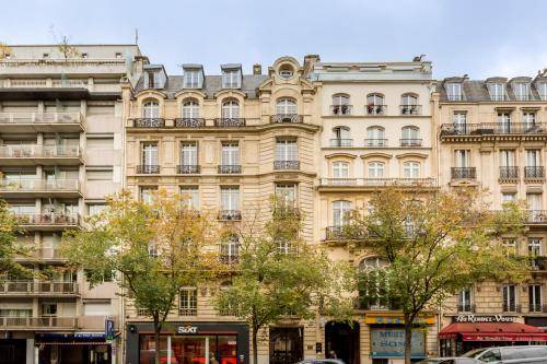Faubourg-du-Roule Apartment | 74 m² Apartment ∙ 2 bedrooms ∙ 6 guests