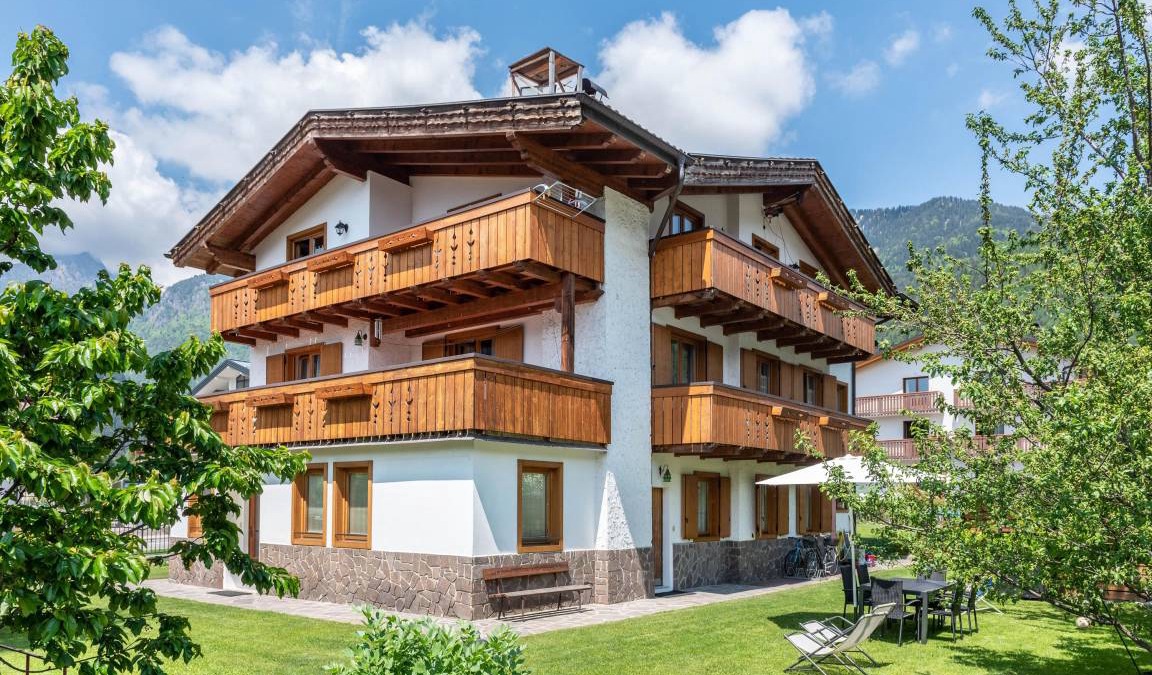 Pinzolo Apartment | 74 m² Apartment ∙ 2 bedrooms ∙ 6 guests