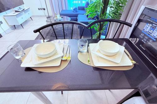 Al Hoora Apartment | 75 inch TV Sea View Ps5 Game