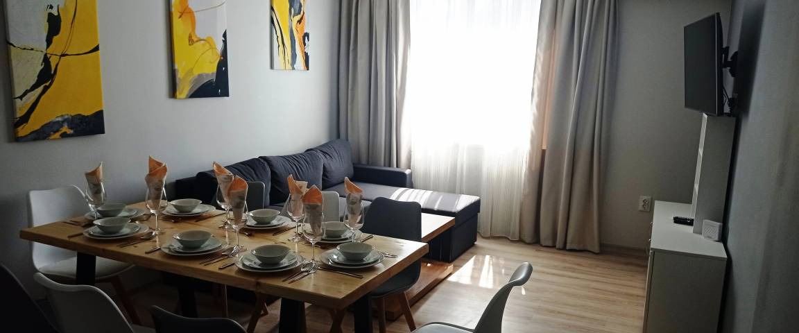 Burgas Center Apartment | 75 m² Apartment ∙ 4 bedrooms ∙ 8 guests