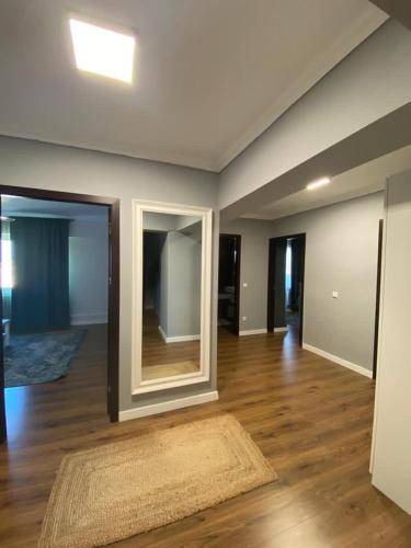 Braila Apartment | 75 m² Apartment ∙ 2 bedrooms ∙ 4 guests