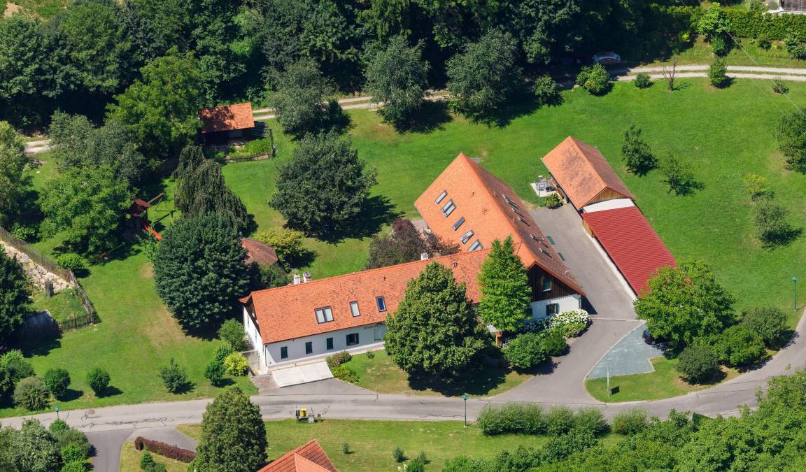 Gemeinde Hohenbrugg-Weinberg Apartment | 75 m² Apartment ∙ 2 bedrooms ∙ 8 guests