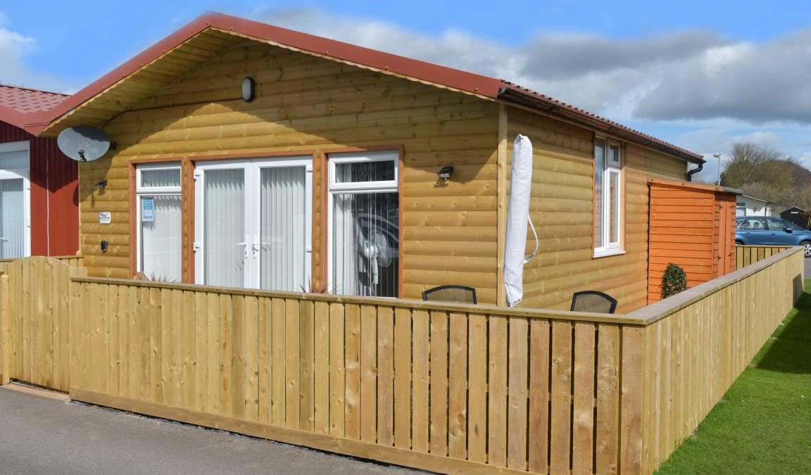 Bridlington Ski Chalet | 75 m² Chalet ∙ 3 bedrooms ∙ 6 guests