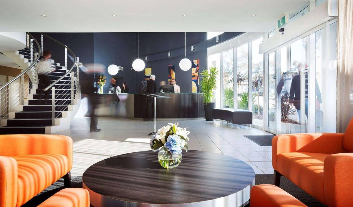 Belconnen Hotel | 75 m² Hotel ∙ 127 guests