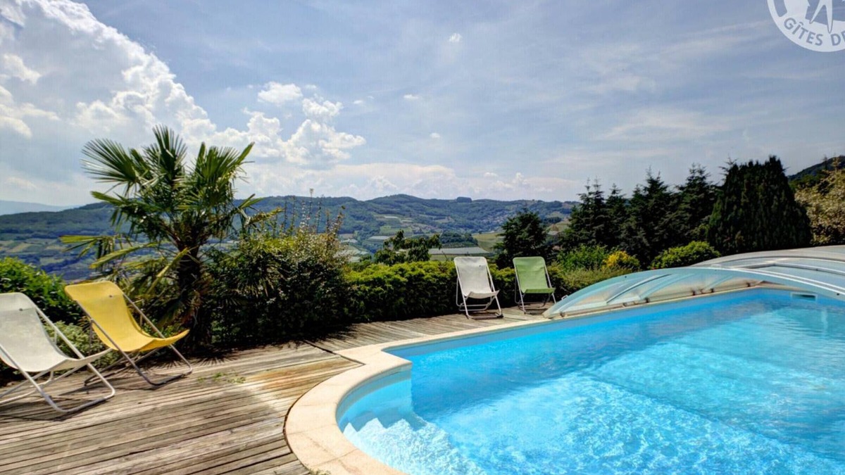 Valfleury Cottage | 75m² cottage with terrace, nature and biking