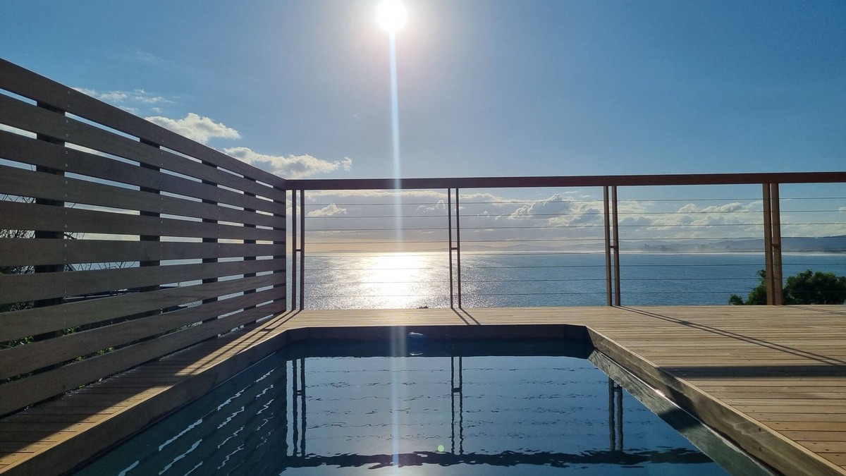 Mountainside House | '75Protea' - 4 Bedroom Vacation home with Private Pool and Fantastic Views