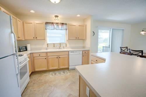 Lynnhaven House | 769 Z3a VILLAGE OF LYNNHAVEN