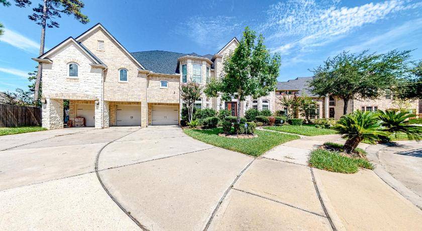 Lake Houston House | 782 m² House ∙ 6 bedrooms ∙ 14 guests