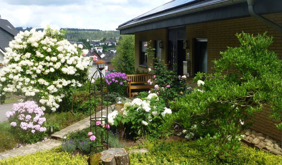 Losheim am See Apartment | 79 m² Apartment ∙ 1 bedroom ∙ 3 guests