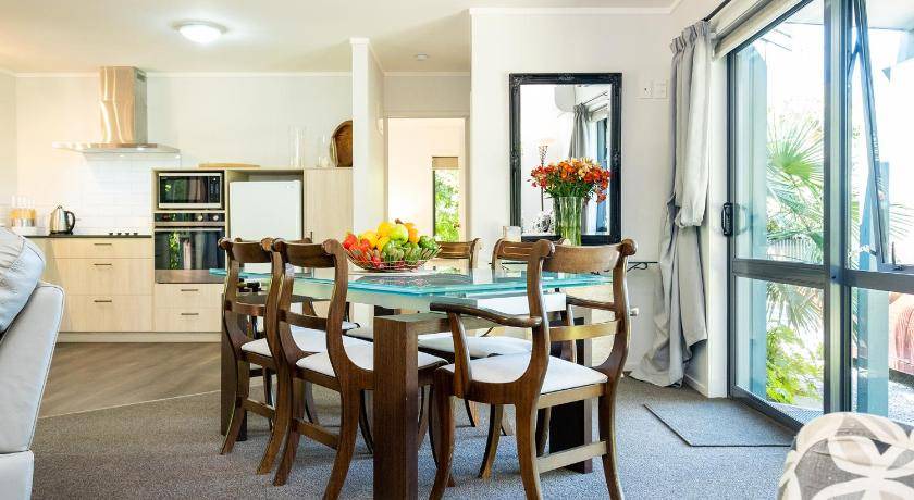 Clive House | 79 m² House ∙ 2 bedrooms ∙ 4 guests
