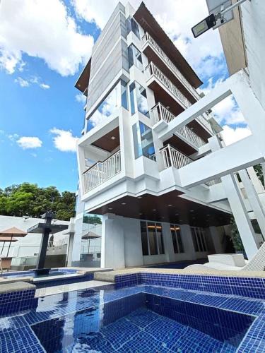 Luzon Villa | 7BR Luxury Resort with Pool and Bar