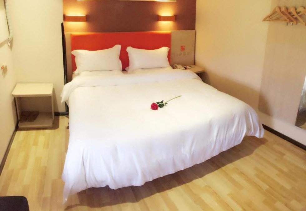 Chenggong Hotel | 7Days Premium Kunming University Town Subway Station Branch
