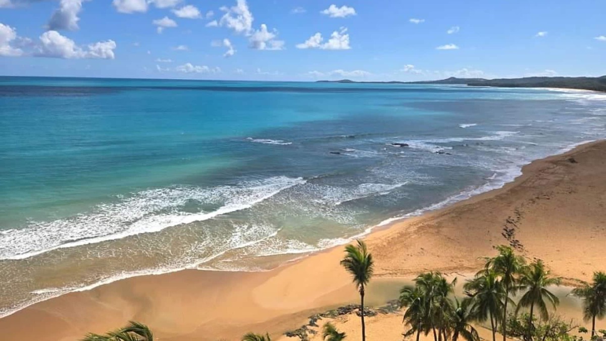 La Pared Condo | 7th Heaven Beach & Ocean Front Condo @ Sandy Hills