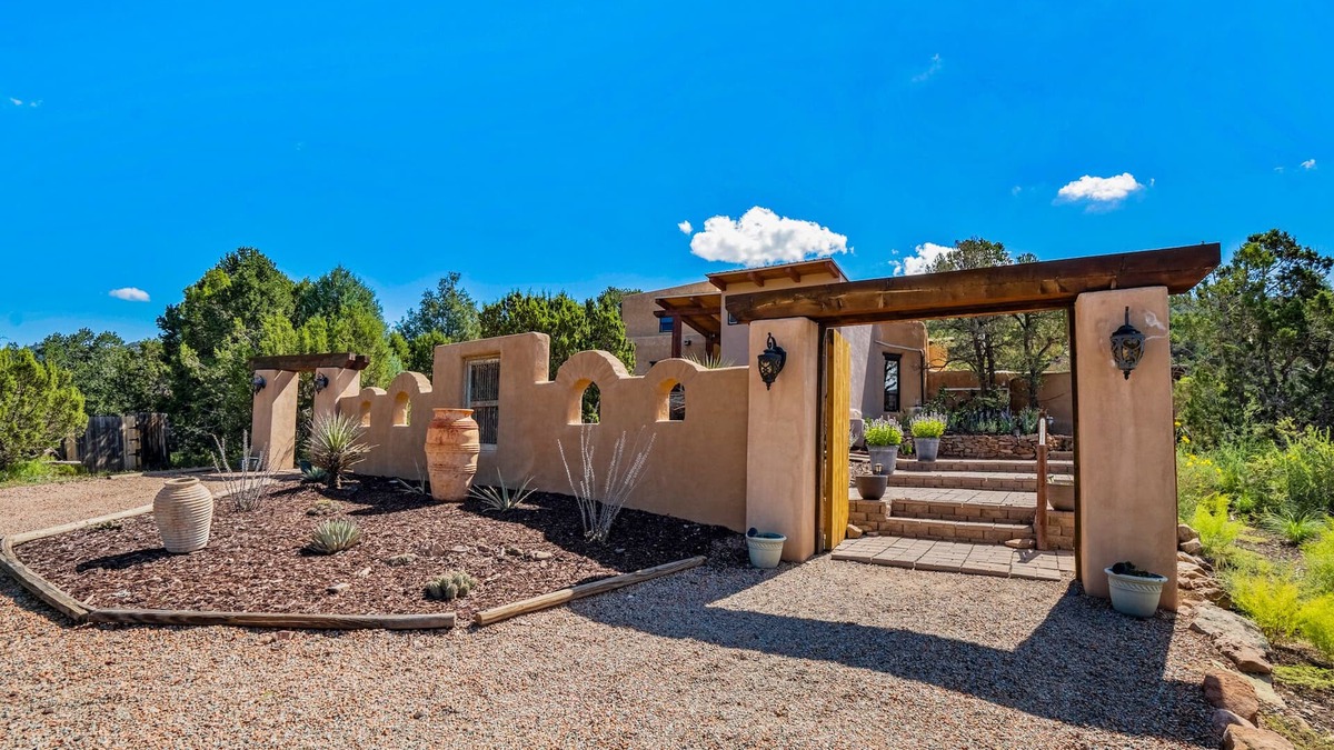 Canoncito House | 7thNtfree CasadeVaca II SantaFeAdobeCharm!