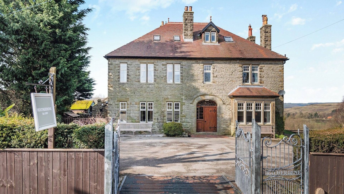 Goathland Cottage | 8 bedroom accommodation in Goathland, near Whitby