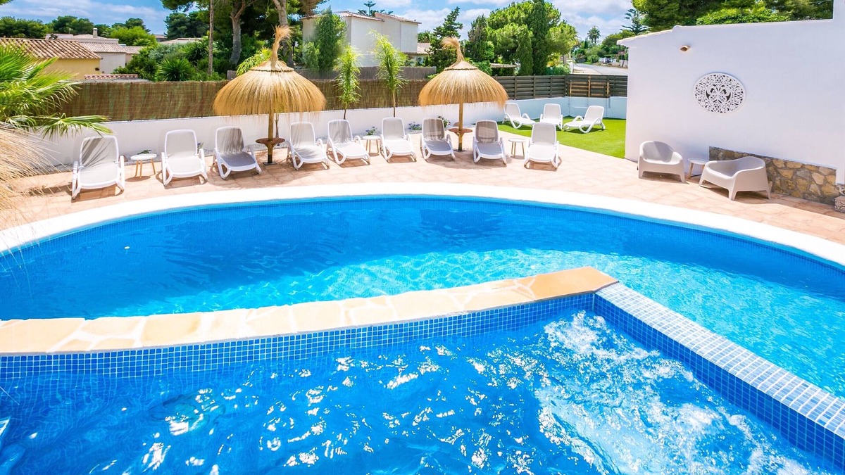 Balcon del Mar Villa | 8-bedroom beautiful villa. Walk to restaurants, shop. Swim-up bar, Bubbling Spa