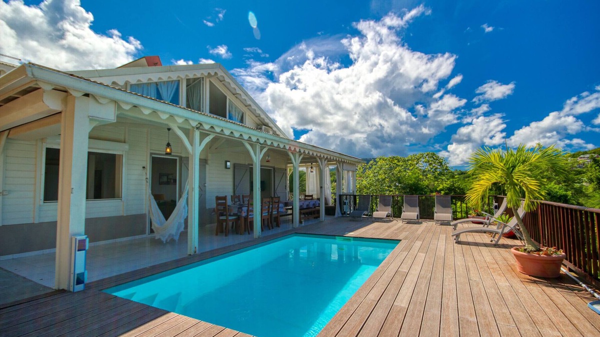 Trois-Ilets Villa | 8 bedrooms villa with sea view (MQTI09 16p)