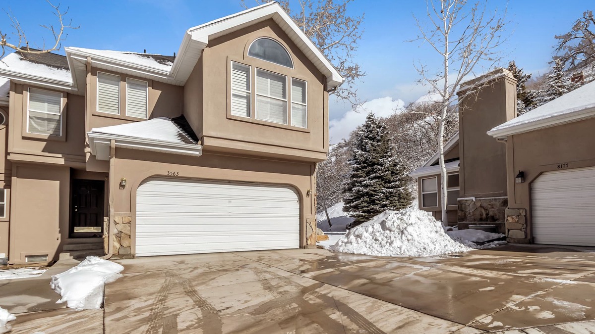 Cottonwood Heights House | 8 beds, Best location hot tub, ping pong Located between the Cottonwood Canyons