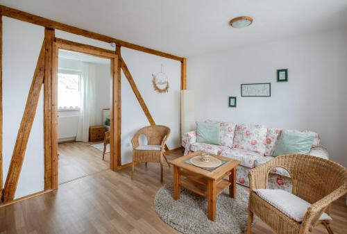Hellenhahn-Schellenberg Apartment | 8 Bett Ferienwohnung Spatzennest